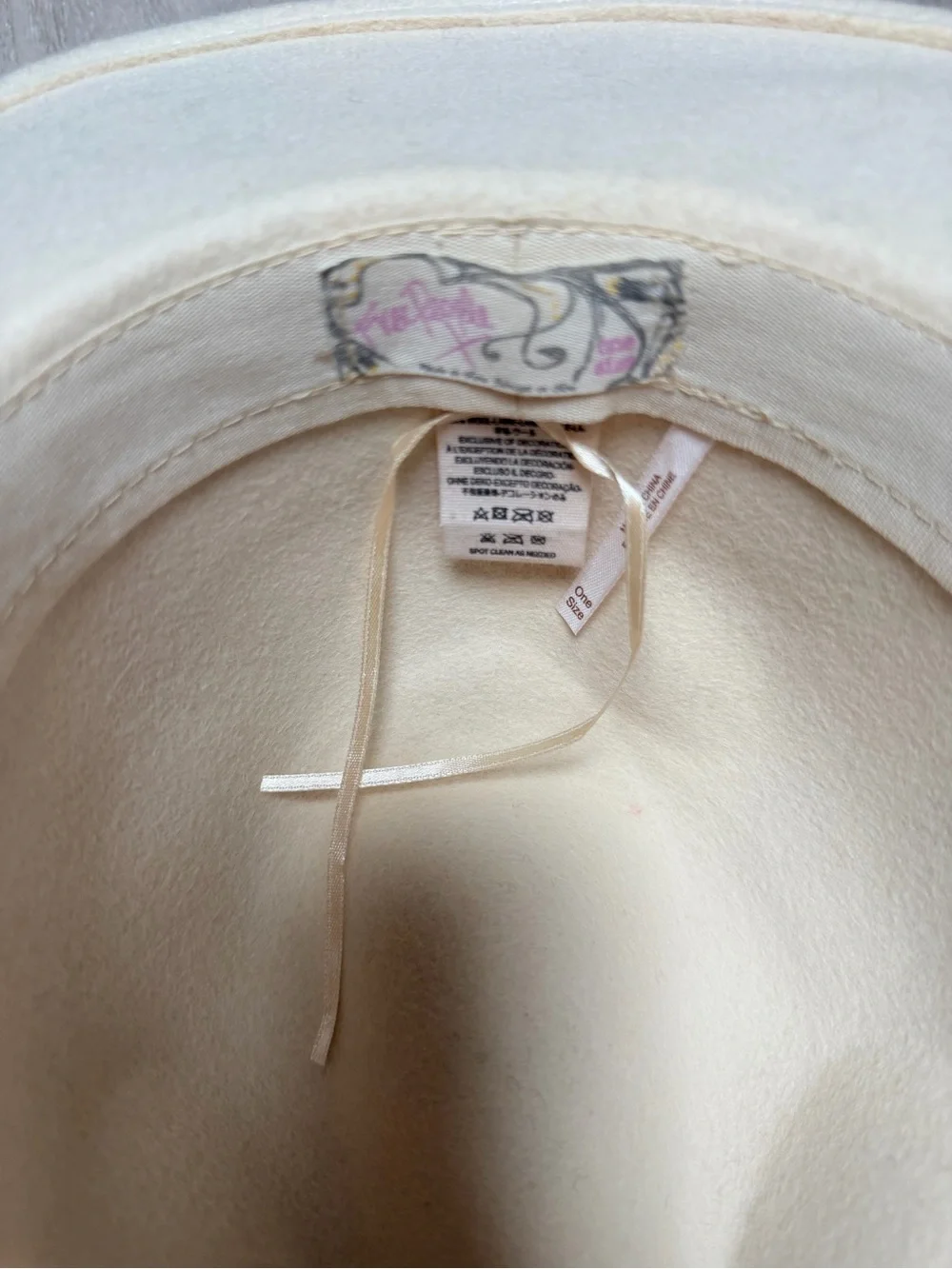 Free people Cream Wide Brim Felt Fedora with Tan Band